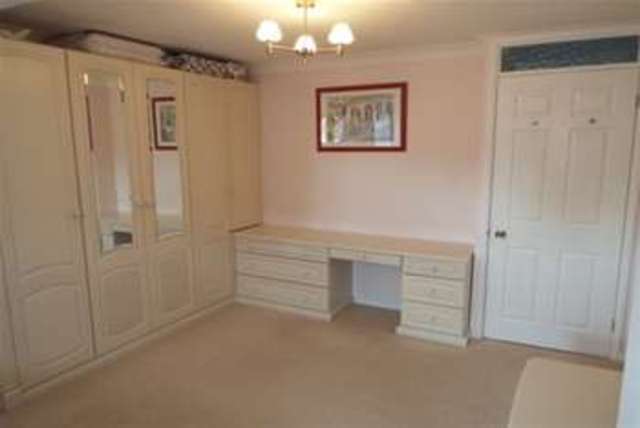  Image of 4 bedroom Detached house to rent in Kingside Grove Stoke-on-Trent ST4 at Stoke-on-Trent, ST4 8UU