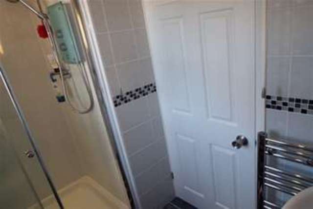  Image of 4 bedroom Detached house to rent in Kingside Grove Stoke-on-Trent ST4 at Stoke-on-Trent, ST4 8UU