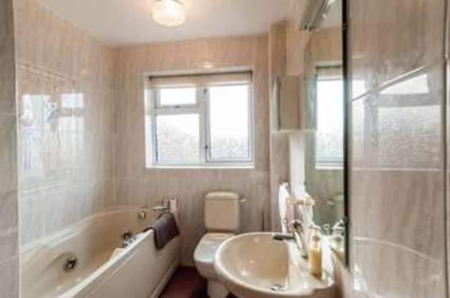  Image of 3 bedroom Detached house for sale in Kings Meadow Lane Higham Ferrers Rushden NN10 at Kings Meadow Lane Higham Ferrers Rushden, NN10 8JE
