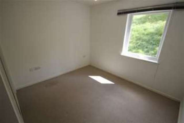  Image of 1 bedroom Detached house to rent in Federation Road Burslem Stoke-on-Trent ST6 at Stoke On Trent, ST6 4HX