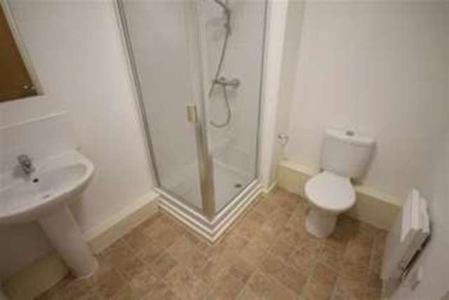  Image of 1 bedroom Detached house to rent in Federation Road Burslem Stoke-on-Trent ST6 at Stoke On Trent, ST6 4HX