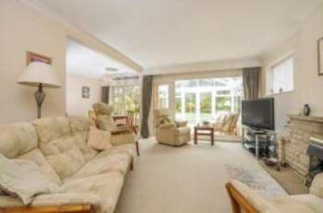  Image of 2 bedroom Bungalow for sale in Lansdowne Avenue Orpington BR6 at Orpington  Locksbottom, BR6 8JU