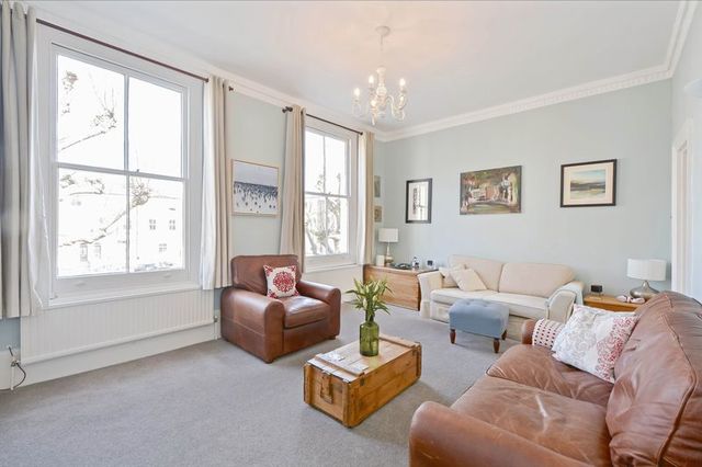  Image of 3 bedroom Flat for sale in Lauriston Road London E9 at Lauriston Road  London, E9 7HA