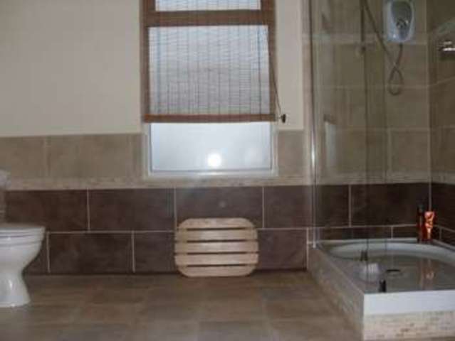  Image of 2 bedroom Terraced house to rent in Lindsay Street Kettering NN16 at Kettering  Northamptonshire, NN16 8RG