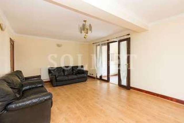  Image of 5 bedroom Detached house to rent in Links Road London NW2 at Links Road  Neasden, NW2 7LE