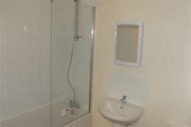  Image of 2 bedroom Flat to rent in London Road Southampton SO15 at Southampton, SO15 2AB