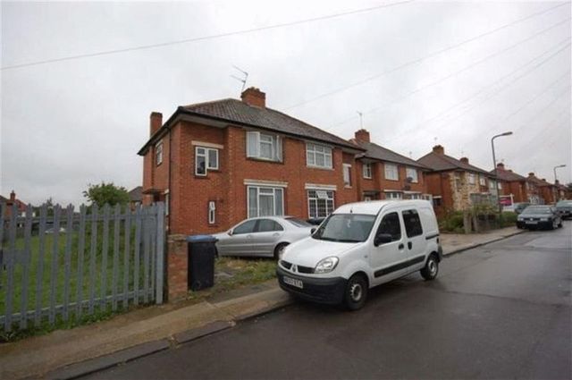  Image of 3 bedroom Detached house for sale in Longley Avenue Wembley HA0 at Longley Avenue Array Alperton, HA0 1NG