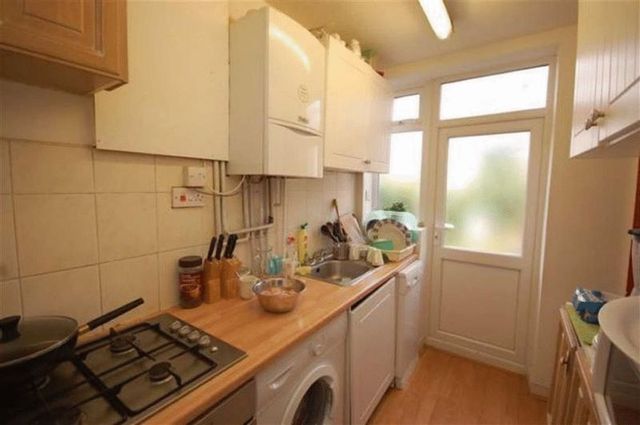  Image of 3 bedroom Detached house for sale in Longley Avenue Wembley HA0 at Longley Avenue Array Alperton, HA0 1NG