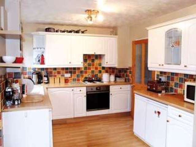  Image of 3 bedroom Terraced house for sale in Loppets Road Crawley RH10 at Loppets Road Tilgate CRAWLEY, RH10 5DW