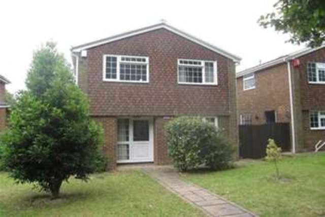  Image of 4 bedroom Detached house to rent in Lubbock Walk Rainham Gillingham ME8 at Gillingham, ME8 9QS