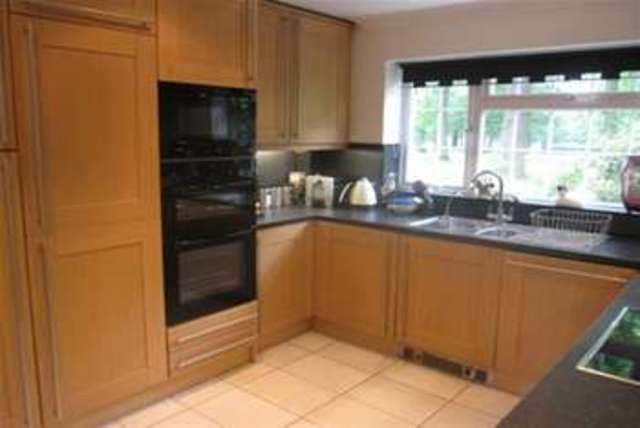  Image of 4 bedroom Detached house to rent in Lubbock Walk Rainham Gillingham ME8 at Gillingham, ME8 9QS