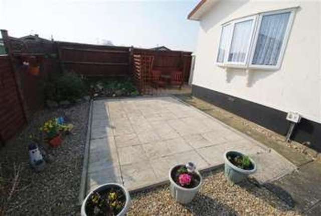  Image of 2 bedroom Bungalow for sale in Lyndhurst Estate Sea Lane Ingoldmells Skegness PE25 at Ingoldmells, PE25 1PD