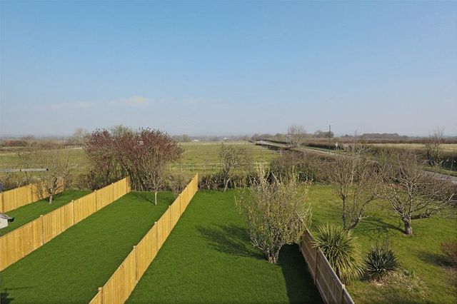  Image of 4 bedroom Detached house for sale in Henfield Road Albourne Hassocks BN6 at Henfield Road  Albourne, BN6 9DB