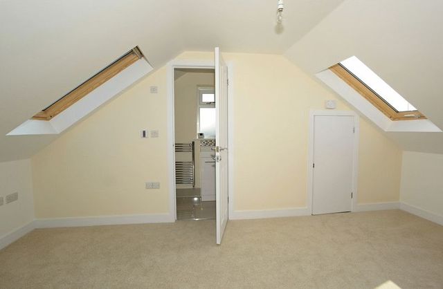  Image of 4 bedroom Detached house for sale in Henfield Road Albourne Hassocks BN6 at Henfield Road  Albourne, BN6 9DB