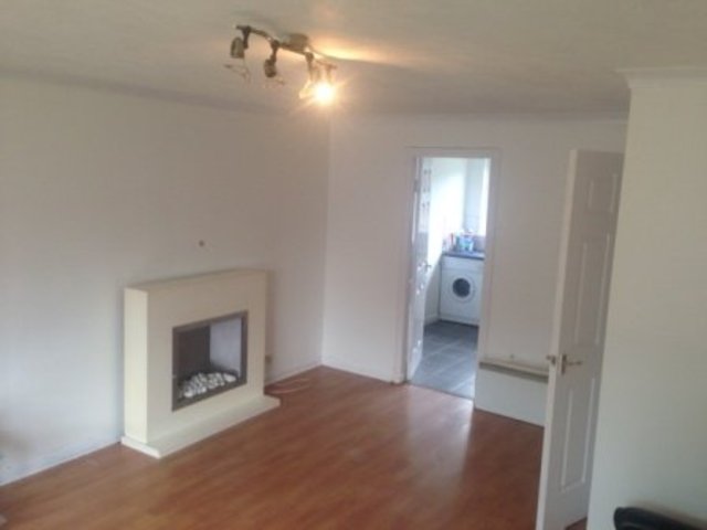  Image of 2 bedroom Flat to rent in Main Street Glasgow G40 at Dalmarnock Glasgow Glasgow, G40 1JU