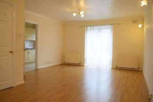  Image of 3 bedroom Terraced house to rent in Manor Road Chadwell Heath Romford RM6 at Chadwell Heath  Romford, RM6 4LL