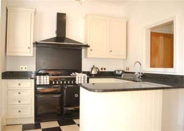  Image of 5 bedroom Detached house to rent in Coombe Park Kingston upon Thames KT2 at Wimbledon Park, KT2 7JB