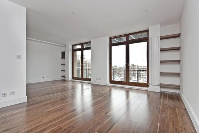  Image of 1 bedroom Flat to rent in Star Place London E1W at London, E1W 1AQ