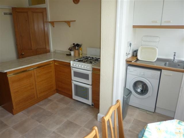  Image of 2 bedroom Flat to rent in Mertoun Place Edinburgh EH11 at Polwarth Edinburgh Edinburgh, EH11 1JX