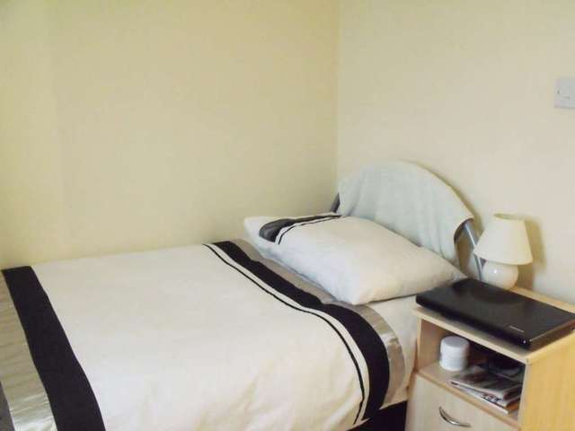  Image of 2 bedroom Apartment for sale in Middlewood Street Salford M5 at Middlewood Street  Salford, M5 4LW