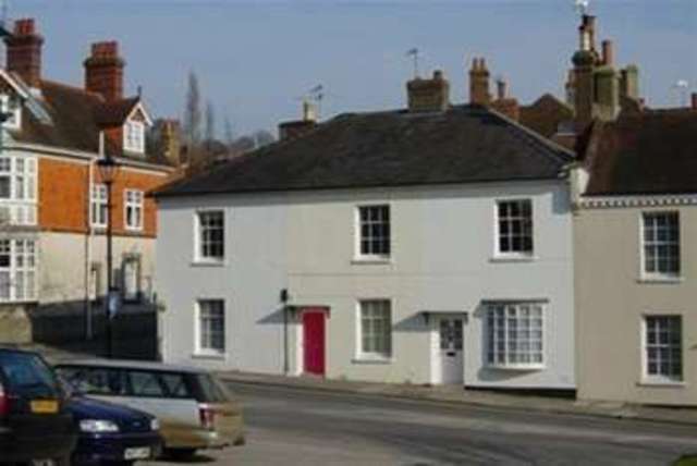  Image of 2 bedroom Detached house to rent in South Street Midhurst GU29 at Midhurst, GU29 9PD