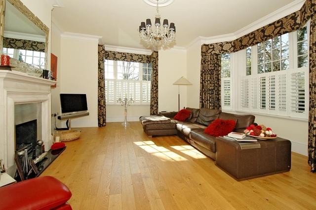 Image of 6 bedroom Detached house to rent in Miles Lane Cobham KT11 at Miles Lane Cobham Cobham, KT11 2EA