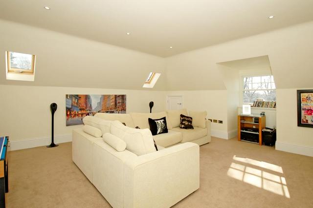  Image of 6 bedroom Detached house to rent in Miles Lane Cobham KT11 at Miles Lane Cobham Cobham, KT11 2EA