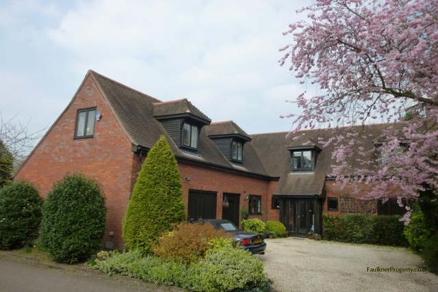  Image of 4 bedroom Detached house to rent in Mill Lane Woolstone Milton Keynes MK15 at Milton Keynes, MK15 0AJ