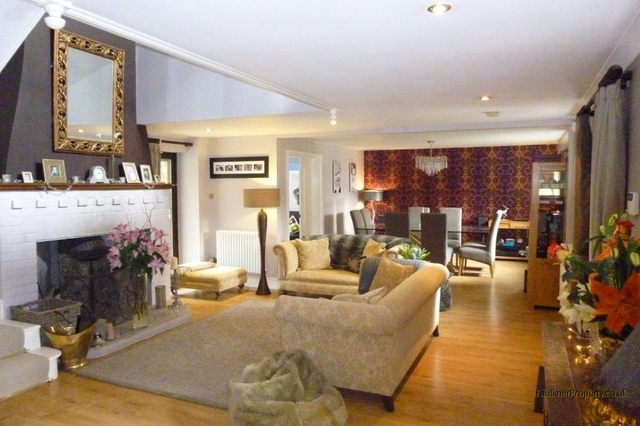  Image of 4 bedroom Detached house to rent in Mill Lane Woolstone Milton Keynes MK15 at Milton Keynes, MK15 0AJ