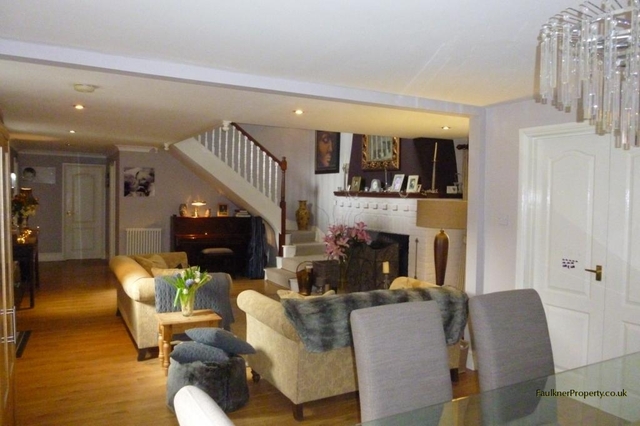 Image of 4 bedroom Detached house to rent in Mill Lane Woolstone Milton Keynes MK15 at Milton Keynes, MK15 0AJ