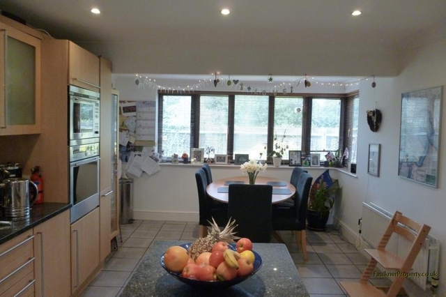  Image of 4 bedroom Detached house to rent in Mill Lane Woolstone Milton Keynes MK15 at Milton Keynes, MK15 0AJ