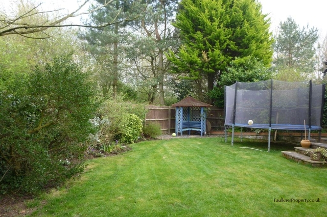  Image of 4 bedroom Detached house to rent in Mill Lane Woolstone Milton Keynes MK15 at Milton Keynes, MK15 0AJ