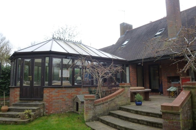  Image of 4 bedroom Detached house to rent in Mill Lane Woolstone Milton Keynes MK15 at Milton Keynes, MK15 0AJ