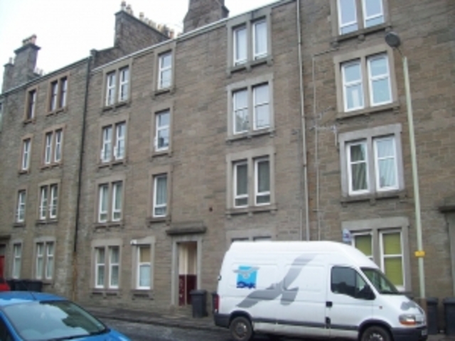  Image of 2 bedroom Flat to rent in Morgan Street Dundee DD4 at Stobswell Dundee Dundee, DD4 6QB