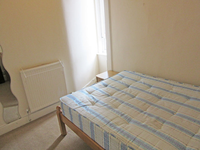  Image of 3 bedroom Flat to rent in Morrison Street Edinburgh EH3 at Haymarket Edinburgh Edinburgh, EH3 8EB