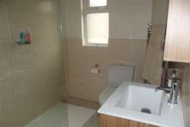  Image of 1 bedroom Flat to rent in Musters Road West Bridgford Nottingham NG2 at Nottingham, NG2 7PX
