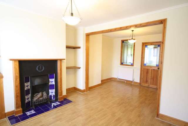  Image of 2 bedroom Cottage to rent in New Street Berkhamsted HP4 at New Street  Berkhamsted, HP4 2EP