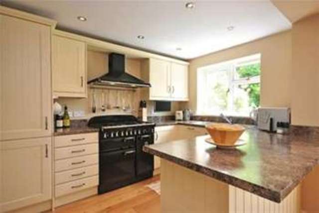  Image of 4 bedroom Detached house to rent in Newbridge Road Cadnam Southampton SO40 at Southampton, SO40 2NX