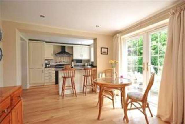  Image of 4 bedroom Detached house to rent in Newbridge Road Cadnam Southampton SO40 at Southampton, SO40 2NX
