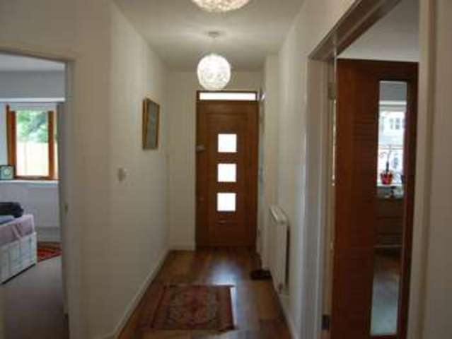  Image of 4 bedroom Property to rent in Newlands Close Edgware HA8 at Newlands Close  Edgware, HA8 8DQ