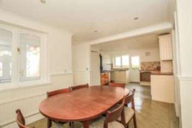  Image of 3 bedroom Bungalow for sale in New Cheveley Road Newmarket CB8 at Newmarket Suffolk Newmarket, CB8 8BG