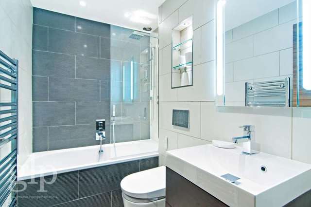  Image of 2 bedroom Flat for sale in Cambridge Square London W2 at Norfolk Crescent Paddington London, W2 2PL