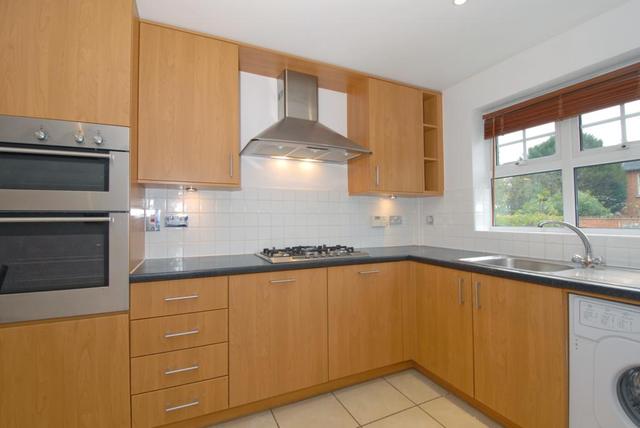  Image of 4 bedroom Semi-Detached house to rent in Northfield Farm Mews Cobham KT11 at Cobham Surrey Surrey, KT11 1JZ