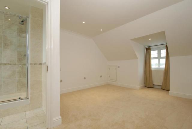  Image of 4 bedroom Semi-Detached house to rent in Northfield Farm Mews Cobham KT11 at Cobham Surrey Surrey, KT11 1JZ