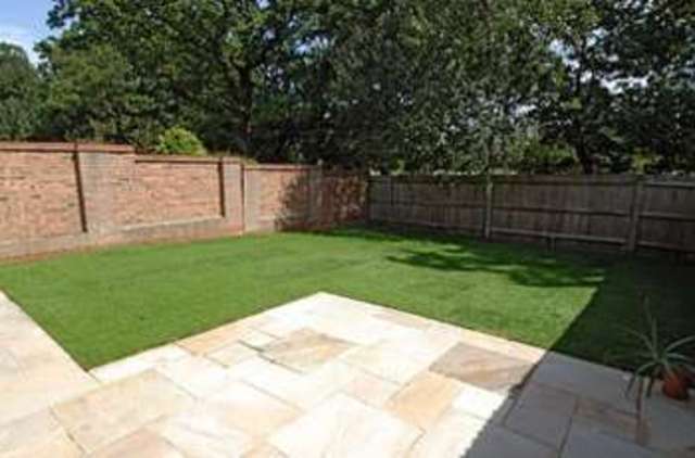  Image of 3 bedroom Detached house to rent in Oasthouse Drive Fleet GU51 at Fleet, GU51 2UL