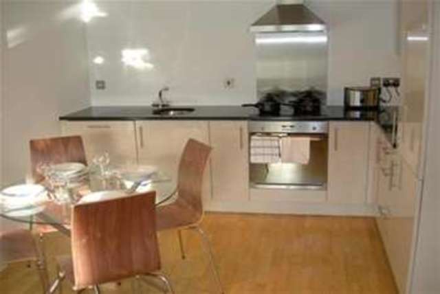  Image of 2 bedroom Flat to rent in Waterloo Street Leeds LS10 at Leeds, LS10 1GY