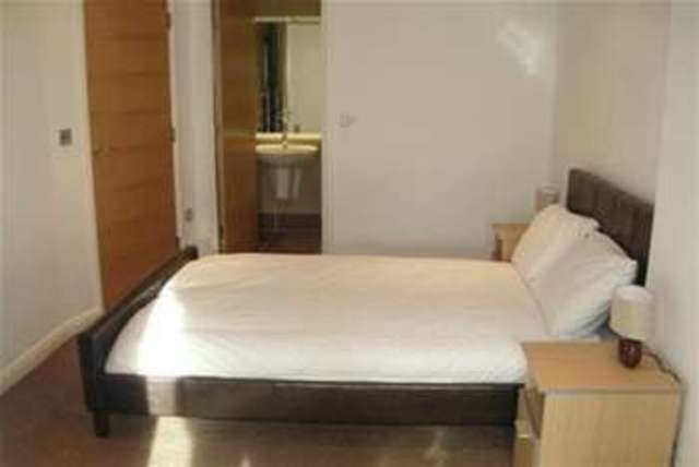  Image of 2 bedroom Flat to rent in Waterloo Street Leeds LS10 at Leeds, LS10 1GY
