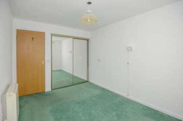  Image of 1 bedroom Retirement Property for sale in Oulton Court Grappenhall Warrington WA4 at Oulton Court Grappenhall Warrington, WA4 2NT