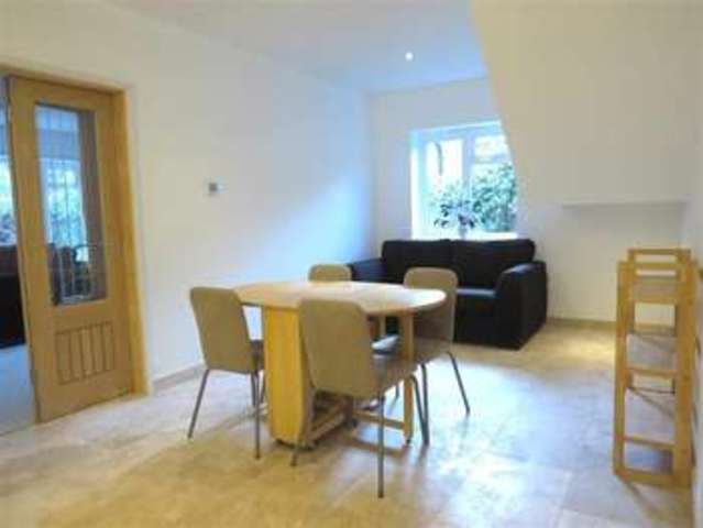  Image of 4 bedroom Detached house for sale in Newtown Upper Basildon Reading RG8 at Pangbourne Road  Upper Basildon, RG8 8JG