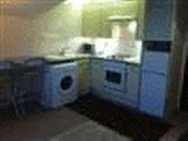  Image of 1 bedroom Flat to rent in Park Avenue Ilford IG1 at Park Avenue  Ilford, IG1 4RS